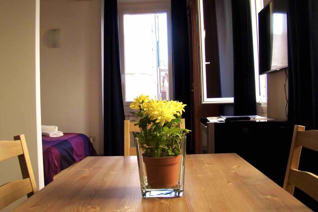Elegant Trilussa Apartment Rome Exterior photo